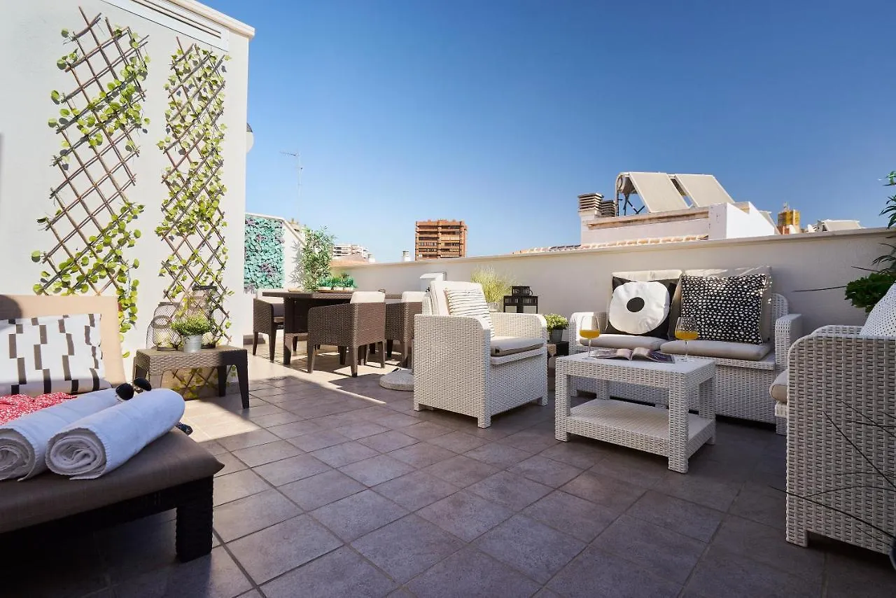 Studio Deluxe With Shared Roof Terrace Malaga Apartment